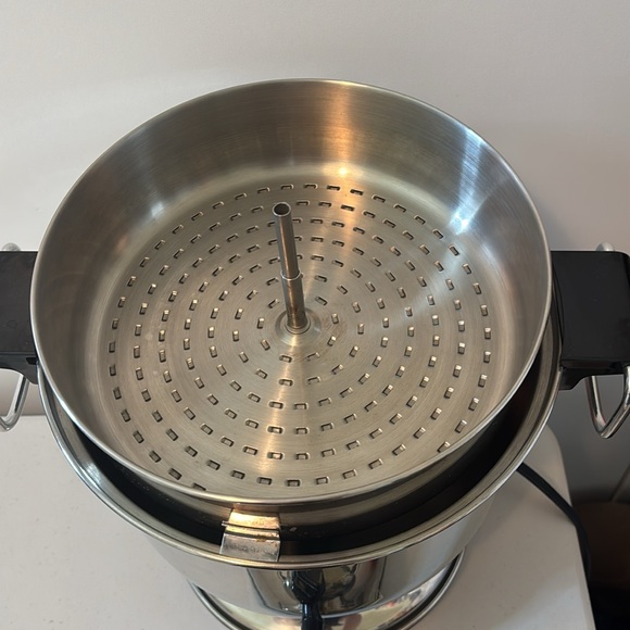 Farberwear Stainless Steel Coffee Urn 11 - 36 cups - Picture 5 of 8